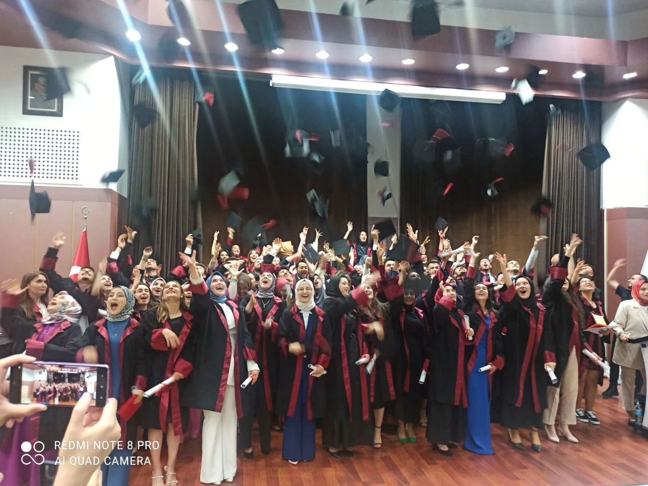 Eğitim Fakültesi İlk Mezunlarını Verdi.